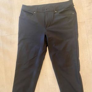 Worn once! Men’s Lululemon Slim-Fit Pant